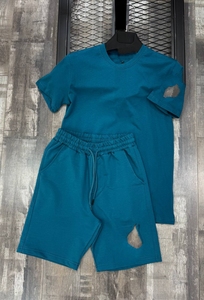 ชุดเสื้อยืดและกางเกงขาสั้นเทอร์รี่สีดำสำหรับผู้ชาย ชุดลำลองฤดูร้อนสองชิ้น เนื้อผ้านุ่ม ระบายอากาศได้ดี เป็นมิตรกับสิ่งแวดล้อม เอวยางยืด แขนสั้น - Product Image 6