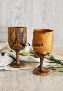Vasos ecológicos de vidrio de madera sostenible ideales para regalar y usar en la cocina rústica de Tradebyd - Product Image 2