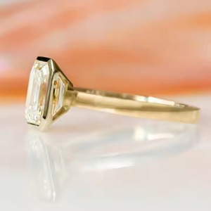 VS1 Emerald Cut Natural Diamond Shimmer Ring 18k Solid Yellow Gold for Her Beautiful VS1 Emerald Cut Natural Diamond Ring - Product Image 2