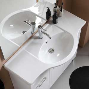 105cm 3-<b>Door</b> White Ravenna Lamp Bathroom Cabinet with 100x110 <b>Mirror</b> for Export Sink - Product Image 5