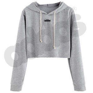 Sweat à capuche court 100% coton pour femme avec design personnalisé 'Dear Person Behind Me' pour l'hiver - Product Image 5