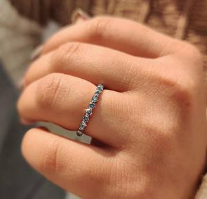 Anillo de boda con diamante azul de 1.00 quilates en estilo de punta compartida para mujer, joyería de plata 925 - Product Image 2