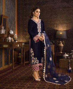 TRAVAIL DE BRODERIE HAND-ZARI INDIEN/PAKISTANI SUR VELOURS KURTA, PANTALON BROCADE AVEC ROBE DUPATTA pour fête/mariage = 2024 - Product Image 1