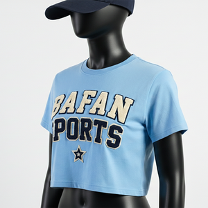 Top corto para mujer, jersey de algodón premium GSM, suave, color azul cielo, logotipo bordado en chenilla personalizado, ajuste casual, camiseta corta de algodón para mujer - Product Image 5