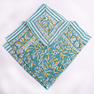 Bandana en coton multicolore Craftjaipur Fashion, foulard unisexe pour la tête et le cou, accessoire décontracté pour l'extérieur, tissu doux, couleur vive - Product Image 2