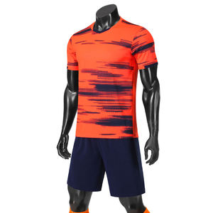 Uniforme de fútbol Deportivo transpirable con diseño y logotipo personalizados de nueva temporada, servicio OEM, uniforme de fútbol de alta calidad barato - Product Image 4