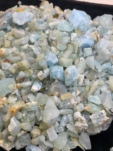 คริสตัลอะความารีนดิบจากสการ์ดู ไม่ผ่านการแปรรูป หินธรรมชาติจากปากีสถาน สำหรับทำเครื่องประดับ บำบัดรักษา คอลเลคชั่นสีขาว น้ำหนัก 500 กรัม - Product Image 3