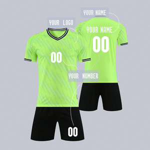 Uniformes de fútbol OEM con logotipo personalizado impresión transpirable Jersey y pantalones cortos conjunto para equipos Etiqueta Privada disponible - Product Image 3