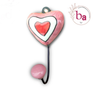 Elegante rosa de cerámica corazón diseño pared abrigo gancho llavero colgador hecho a mano y duradero producto elegante - Product Image 1