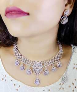 Nupcial AD Conjunto de joyas de latón de calidad premium Brillo elegante y estilo clásico atemporal para compra a granel - Product Image 4