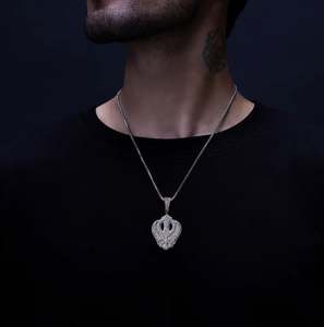 Colgante Khanda con Diamantes de Imitación VVS, Colgante de Diamantes de Imitación con Acabado Chapado en Oro Blanco de 14K, Estilo Hip Hop - Product Image 2