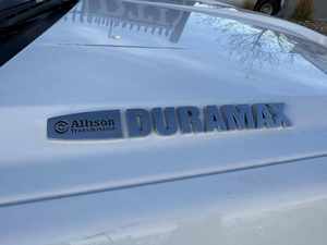 OFERTAS ASEQUIBLES Camión de Caja Silverado 6500HD USADO 2022 - Puerta Trasera Automática, Volante a la Izquierda, Listo para Entrega a Domicilio con Despeje Inmediato - Product Image 6