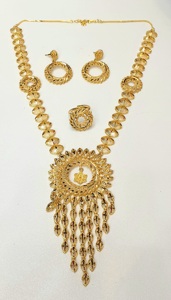 Conjunto de joyería fina de acero inoxidable chapado en oro de 24 quilates de moda incluye collar pendientes anillo con diamantes de imitación rubí buena venta - Product Image 5