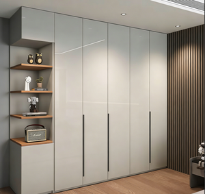 <span class=keywords><strong>ตู้</strong></span><span class=keywords><strong>เสื้อผ้า</strong></span>สีขาวเงาแบบกำหนดเองพร้อมบาน<span class=keywords><strong>เลื่อน</strong></span> ชั้นวางปรับได้ และราวแขวนสำหรับจัดระเบียบห้องนอน - Product Image 1