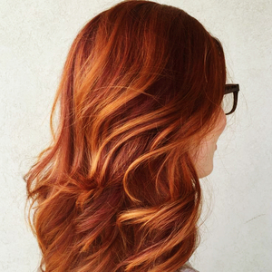 Henné indien pur de haute qualité 100% triplement raffiné à base de plantes, teinture capillaire semi-permanente, 52 nuances, application facile, OEM privé - Product Image 1