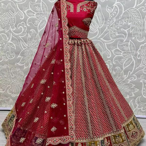 Diseñador nupcial Lehenga Choli con cuatro metros más estilo - Product Image 1