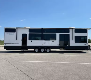 Autocaravanas y Remolques de Viaje F-o-r-e-s-t R-i-v-e-r Salem V-i-l-l-a G-r-a-n-d 44VIEW 2025 2024 2026 - Product Image 2