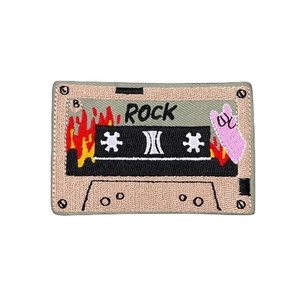 Écussons brodés personnalisés de qualité supérieure, fabriqués en usine, de forme rectangulaire pour vêtements et chapeaux, prix raisonnables - Product Image 3