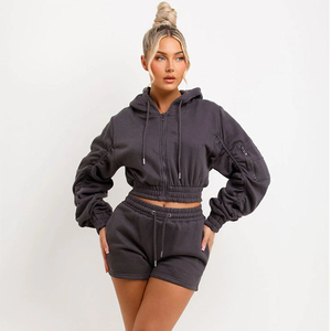 Conjunto de pantalones cortos y Sudadera con capucha recortada impermeable transpirable de punto sólido para mujer traje informal personalizado - Product Image 5