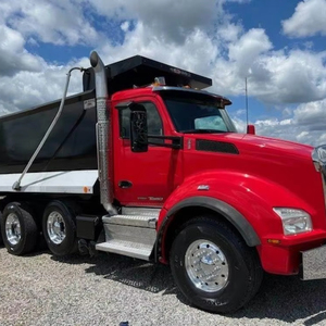 Tracteur routier diesel 6x4 robuste et puissant pour le transport routier et le transport de marchandises sur autoroute dans le secteur de la logistique commerciale - Product Image 1