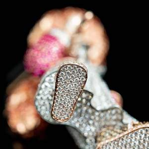 สร้อยคอจี้เพชรมอิสซาไนต์สุดหรูสำหรับผู้หญิงพร้อมหินประกายในเครื่องประดับเงินสเตอร์ลิงในราคาที่ดีที่สุด - Product Image 5