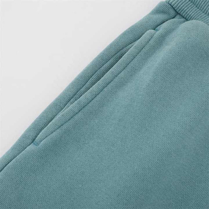 Short d'été en coton décontracté et sportif pour hommes, confortable avec poches latérales, design en corde contrastée, motif respirant et solide - Product Image 4