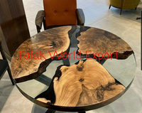 Table en résine artisanale avec pieds en métal durable et plateau en bois naturel, table à manger unique en résine époxy, décoration pour la maison