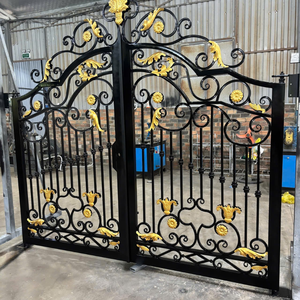 Porte en fer fabriquée à la main avec modélisation 3D-Porte d'allée de luxe écologique d'une hauteur de 7 pieds pour villas et maisons - Product Image 1