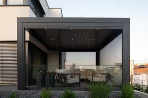 Pergola motorisée imperméable en aluminium avec revêtement en poudre, lames de protection solaire pour jardin, patio, balcon, avec éclairage LED en option - Product Image 2