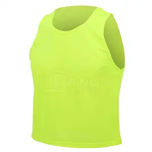 Au prix de gros de haute qualité nouveau design logo personnalisé adulte football bavoirs gilet d'entraînement de football