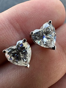 Popular Style Heart Shape Moissanite Diamond <b>Earrings</b> With Gold Plated 925 Silver <b>Fine</b> Fashion High End Luxury <b>Studs</b> For Women - Product Image 6