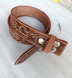 Lujoso cinturón de cuero de vaca grabado para hombre de fabricante indio Diseños intrincados para el estilo Elevate Bien elaborado - Product Image 4