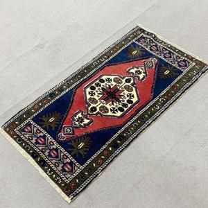 พรมวินเทจตุรกี ขนาด 1.9x3.6 ฟุต (59x110 ซม.) พรมขนสัตว์สีน้ำเงิน - Product Image 2