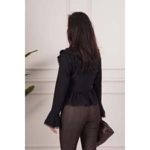 Blusa Elegante Negra para Mujer LUSTRIN con Detalle de Encaje y Cuello con Lazo, Top Versátil de Poliéster para Oficina y Uso Diario - Product Image 5