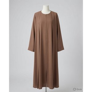 Abaya classique en crêpe marron moka - Silhouette droite minimaliste, tenue modeste - Product Image 1