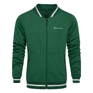 Survêtement pour homme, design moderne et élégant, tissu respirant, parfait pour l'entraînement, la course à pied et un style de vie actif quotidien. - Product Image 4