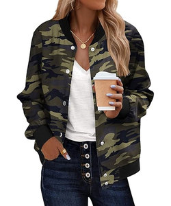 2025 automne mode université Bomber veste pour femmes décontracté boutonné Style léger école tenues avec tenue courte - Product Image 1