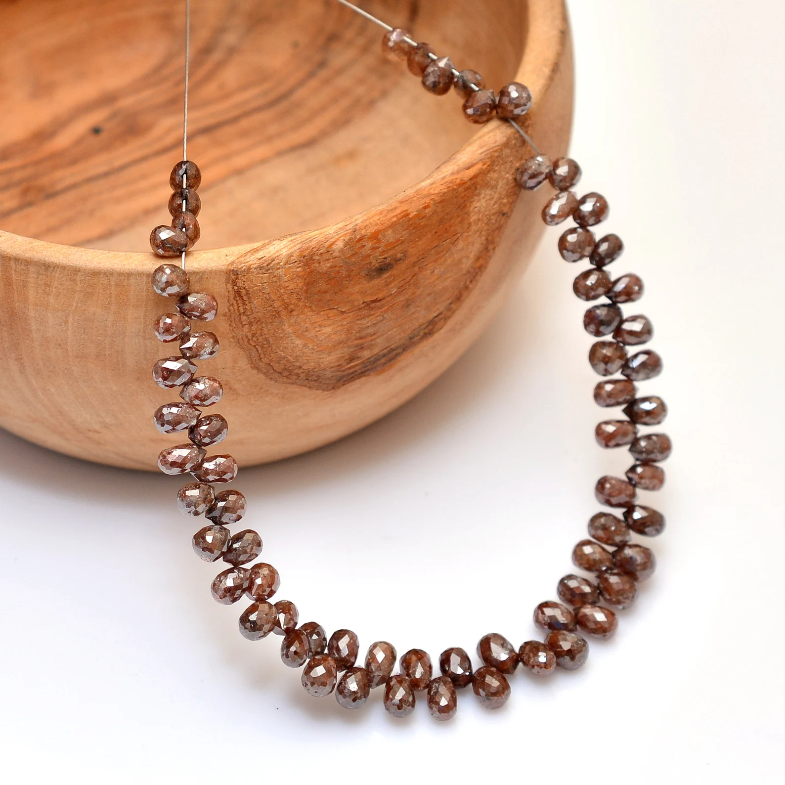 สีน้ำตาล