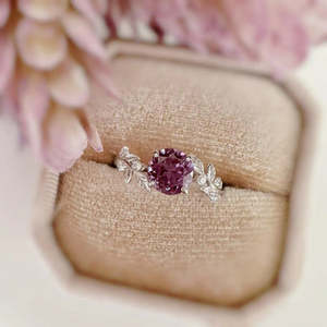 Anillo de compromiso con piedra preciosa de alejandrita chapada en rodio fino - Plata con certificado de autenticidad - Product Image 3