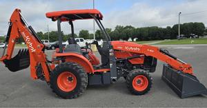 Tracteur à roues Kubota L4760 à vendre 40-120HP avec moteur Massey Options 2WD & 4WD avec des composants de base tels que l'engrenage de la pompe - Product Image 5
