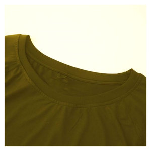 Venta al por mayor de tacto suave personalizado para Polo logotipo personalizado casual estilo liso con manga corta patrón sólido - Product Image 3