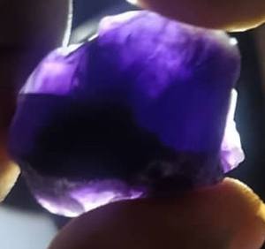 Ametista en bruto, pulida/sin cortar, mezclada, lista para tallar - Product Image 5