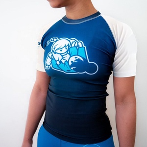 Rashguards Personalizados de Alta Calidad para BJJ y MMA, Rashguard para Hombre con Diseño Personalizado, Hechos con Poliéster y Spandex, Gran Venta - Product Image 1