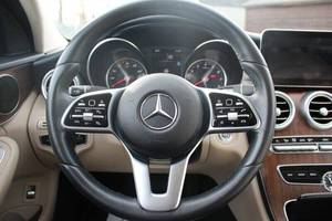 เมอร์เซเดส-เบนซ์ ซี-คลาส ซี 300 4MATIC ขับเคลื่อนล้อหน้า 4 ประตู ซีดาน ปี 2020 ภายในสีอ่อน เบาะหนัง เกียร์อัตโนมัติ 8 สปีด เทอร์โบ ล้อแม็ก R16 พวงมาลัยซ้าย เครื่องยนต์เบนซิน - Product Image 2