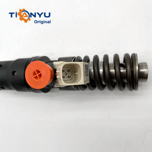 Injecteur de carburant de haute qualité 7485023255 adapté aux pièces de machines de construction FH5 D13K. - Product Image 6