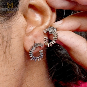 Oxydé 925 Ruban Naturel Baguette Diamant À La Main Push Back Stud Fine Boucles D'oreilles Bijoux En Gros - Product Image 2