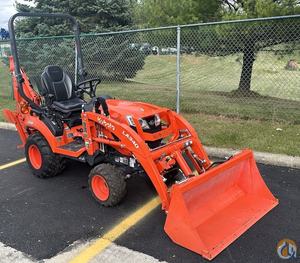Tractor cortacésped BX25D 4WD para uso agrícola con cargador frontal y retroexcavadora - Product Image 5