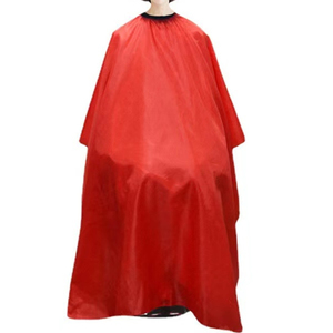 Capa de peluquero de alta calidad, delantal de peluquero negro, capa de peluquero personalizada impermeable ligera - Product Image 5