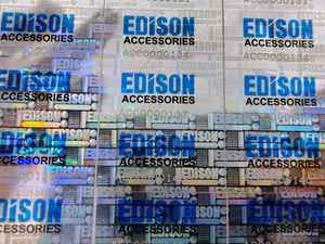 Etiquetas Adhesivas Holográficas de Color Plateado con Numeración Láser e Impresión a Dos Colores, Etiqueta Digitech P3 - Product Image 2