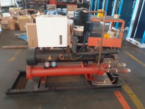 Enfriador de Agua Industrial Refrigerado por Agua con Condensador de Carcasa y Tubos, Unidad de Tratamiento de Aire de Buen Rendimiento para Aplicaciones Marinas - Product Image 2